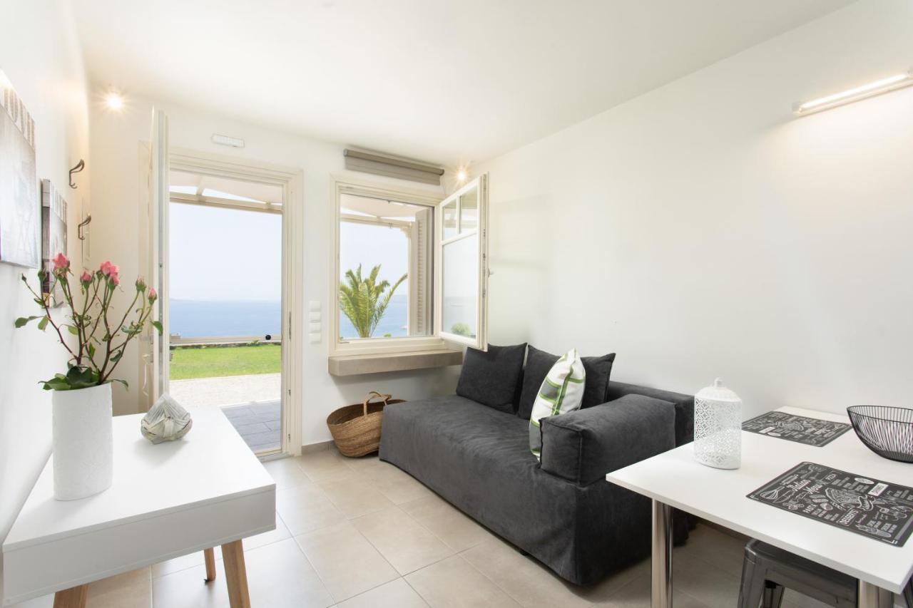 Villa Itis - Elegant Ground Floor Suite With Terrace & Great View Neápolis Exterior foto